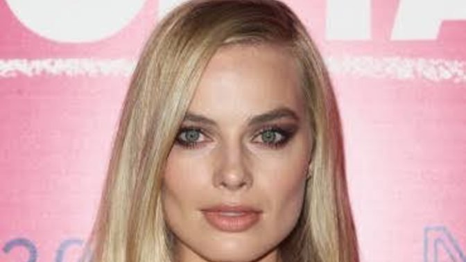 Margot Robbie mi daha güzel Hande Erçel mi?