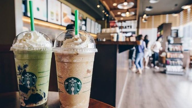 Starbucks'da sipariş nasıl veriliyor, hiç gitmedim?