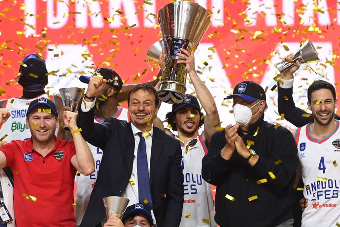 ergin ataman mı obradovic mi ?