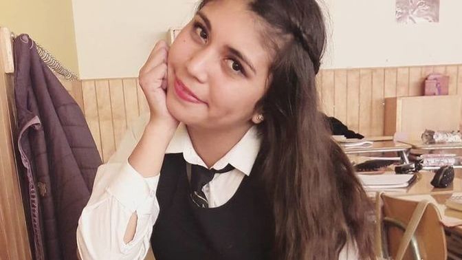 Kızlar, lisedeyken nasıl oluyorsunuz? Bizim gibi sizde de cinsel bir uyanış başlıyor mu?