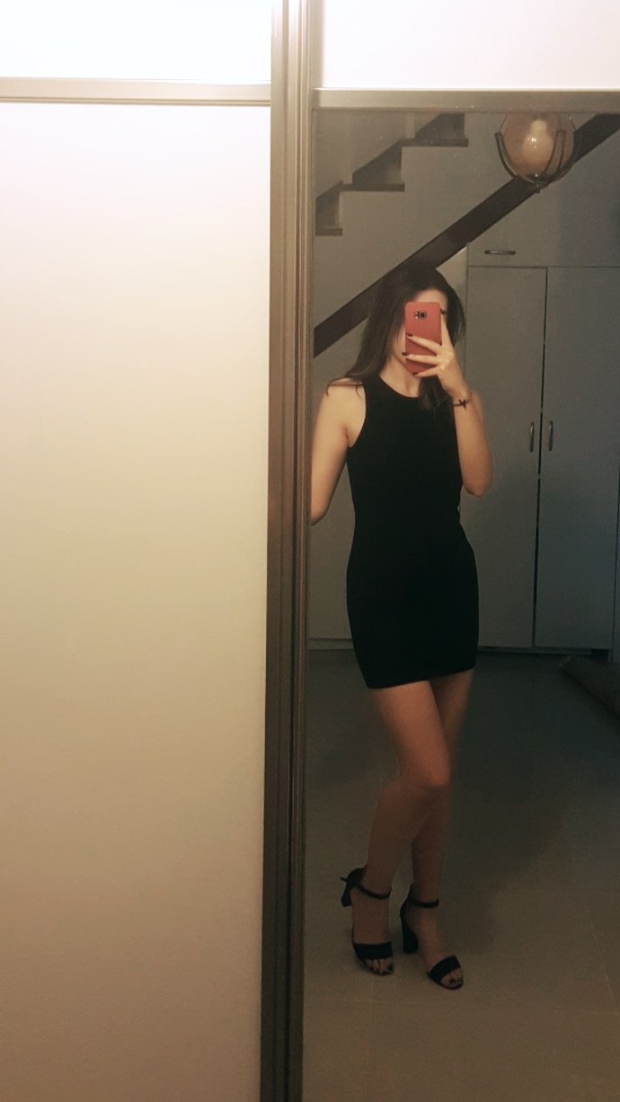 Kısa elbiselerin yukarı çekmemesi için yapılacak bir şey var mı?