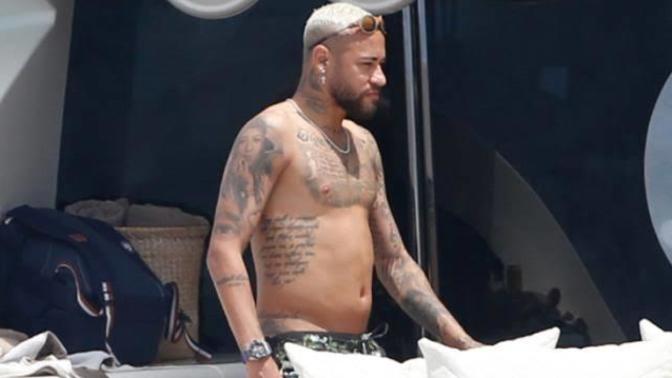 Neymar'ın göbeği çıktı, 36'lık Ronaldo'da gram değişme yok! Peki iyi bir fiziğe sahip olsak bile bunu nasıl koruyabiliriz?