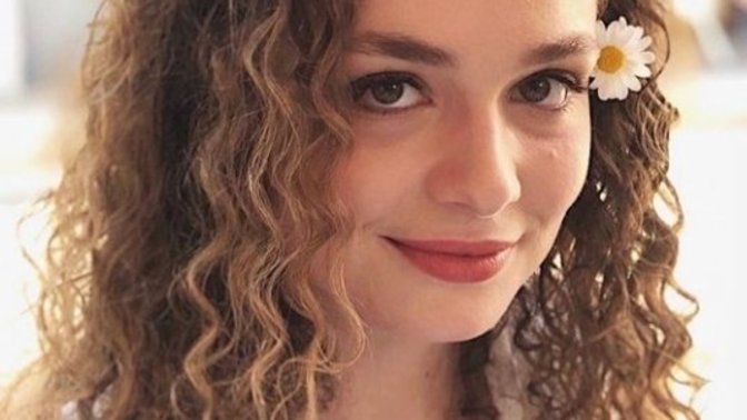 Serra Arıtürk çok mu güzel yoksa sıradan mı?
