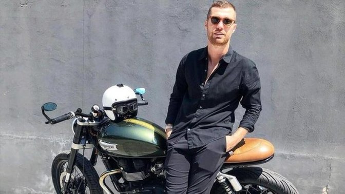 Oğulcan Engin'in motorunu çalan hırsız "Kız arkadaşımla tur atıp pamuk şeker yedik." dedi. Ülkede akıllı biri kaldı mı?