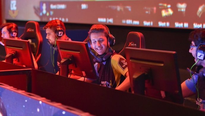 Dünyanın en çok kazanan E-Sporcusu, Johan “N0tail” Sundstein oldu! Peki siz hiç E-Spor turnuvasına katıldınız mı?
