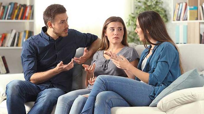 Evlenirken gelinin kız kardeşine de altın bilezik yapılır mı?
