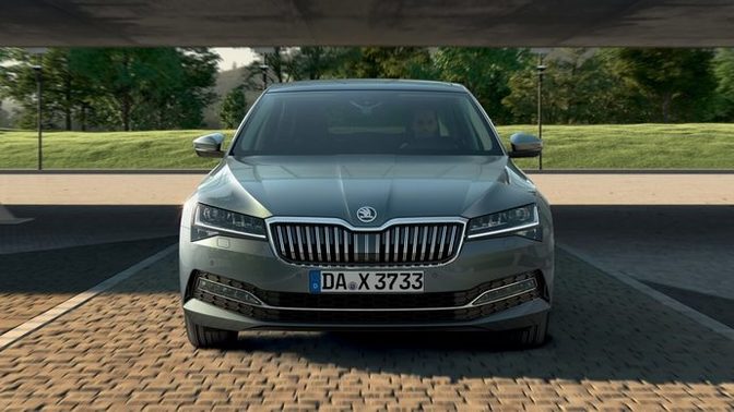 Skoda SuperB mi Volvo s60 mı sizce?
