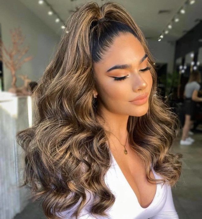 Kadınlara en çok yakıştırdığınız saç modeli hangisi?
