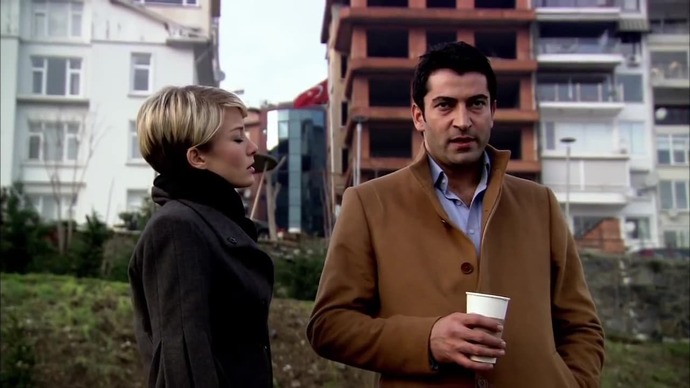 Favorin hangisi? Kurtlar vadisi Vs Ezel?