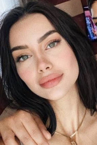Erkeklerin, kızlarda balon gibi dudağı olması hoşuna gidiyor mu?