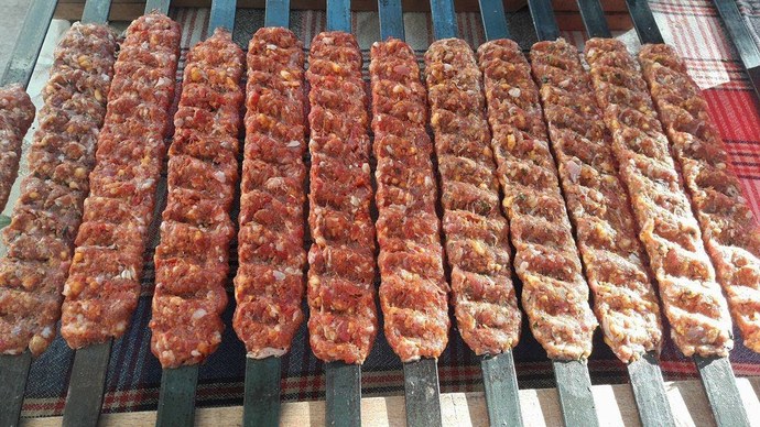 Kebap yapmak istiyorum. Önerdiğiniz tarifler var mı?