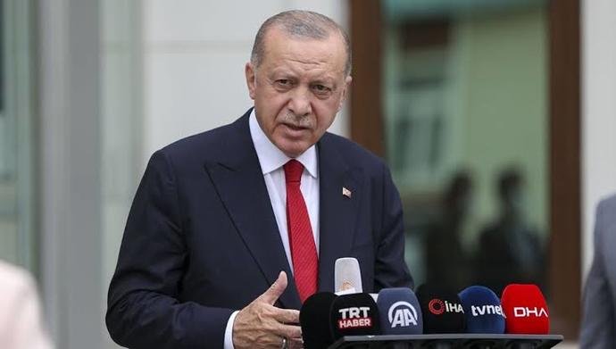 Erdoğan: Türkiye olarak büyük bir Afgan göçmen dalgasıyla karşı karşıyayız dedi. Türkiye, Afganları silahlandırmalı mı?