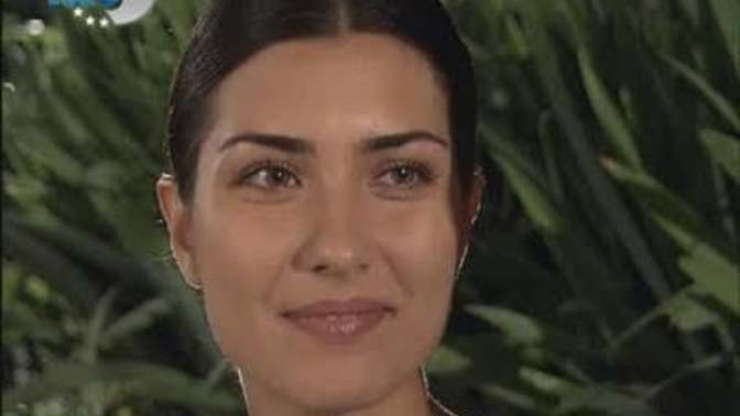 Tuba Büyüküstün tombul yanaklı mı?