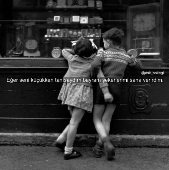 Çocukken âşık olduğunuz ve hâlâ unutamadığınız birisi var mı?