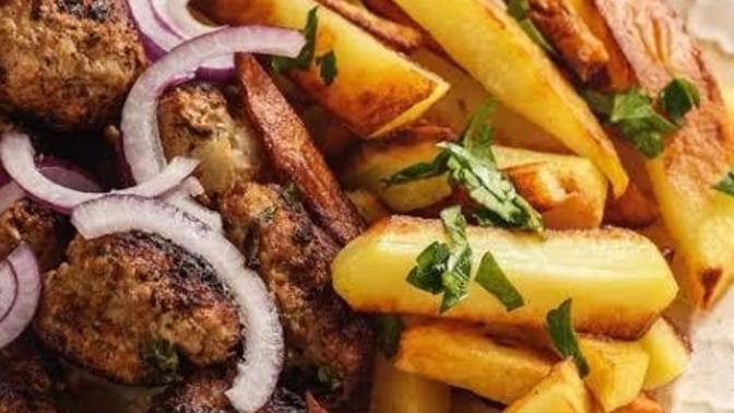 Köfte ve patates mi yoksa kuru fasulye ve pilav mı 😋?
