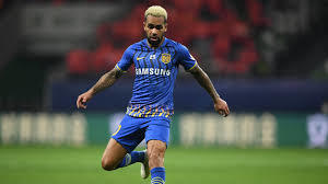 Alex Teixeira Beşiktaş ile ilk antrenmanına çıktı! Sizce Alex Teixeira, ligde bir Alex De Souza etkisi yapabilir mi?