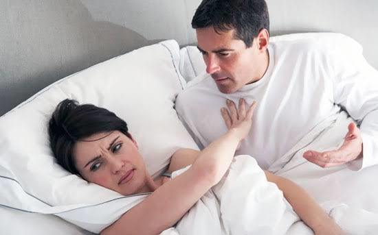 Partnerinizin meşgul olduğu bir durumda birlikte olmak için ısrar eder misiniz?
