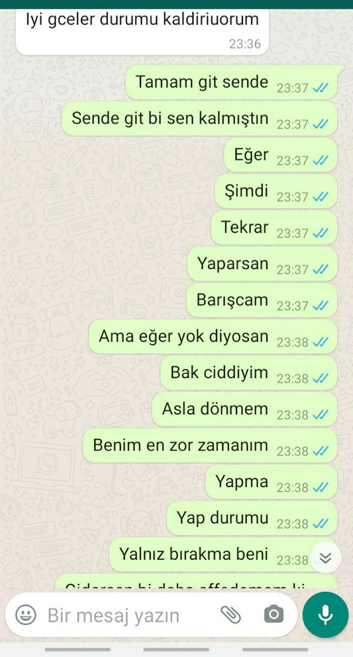 Sevgilim fotoğrafımızı paylaşmamak için bahaneler üretiyor. Sizce beni sevmiyor mu?