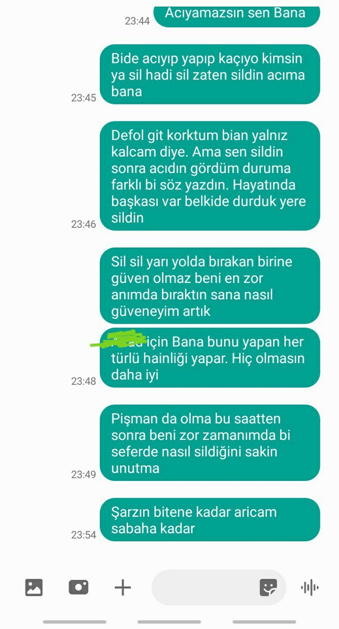 Sevgilim fotoğrafımızı paylaşmamak için bahaneler üretiyor. Sizce beni sevmiyor mu?