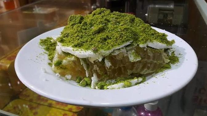 Kahvaltıda bal, kaymak sever misiniz 🤭?