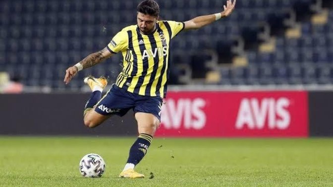 Watford'la anlaşan Ozan Tufan, bu akşam maçta taraftarlarla vedalaşacak. Ne düşünüyorsuz?