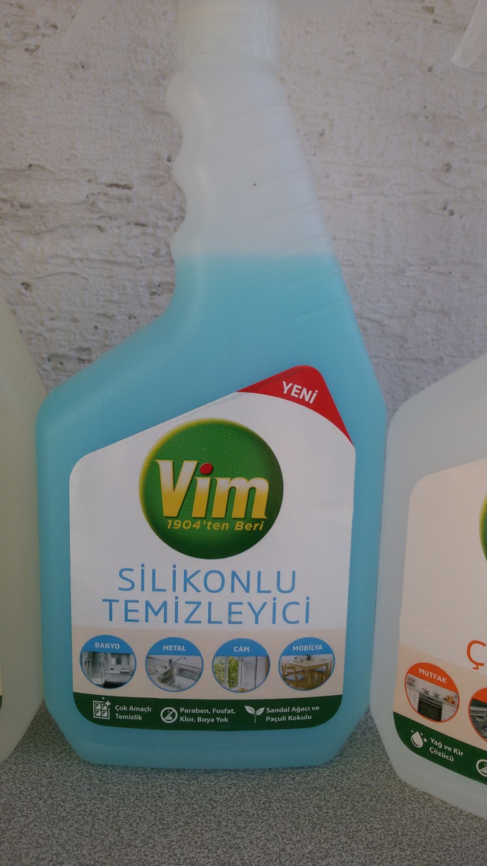 Arkadaşlar, aynadaki kireç lekesini çıkartamıyorum, ne yapacağım?