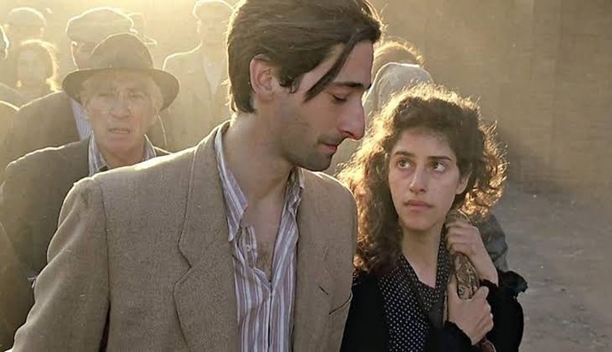 Bir filmi izlemeniz için oyuncu kadrosunun mu iyi olması gerekiyor yoksa konusunun mu iyi olması lazım?