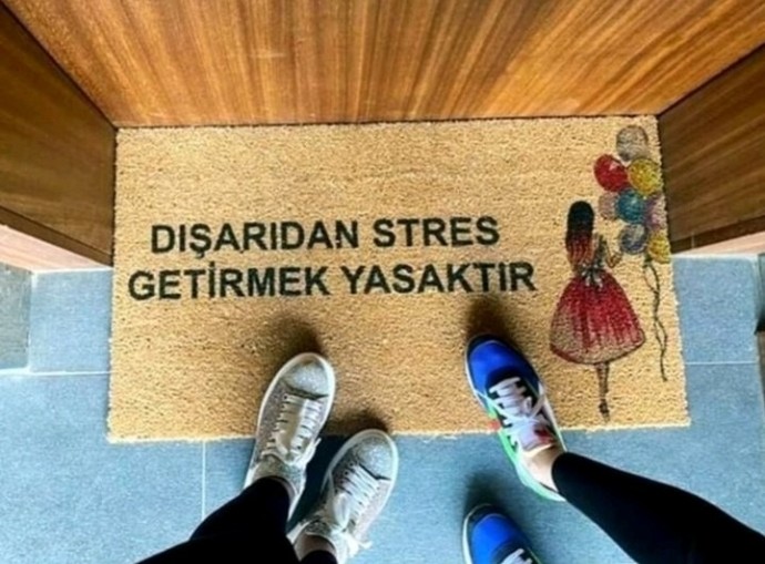 Kalbinizin girişinde bir yazı yazıyor olsaydı o ne olurdu?