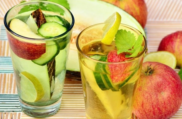 Ödem nasıl atılır? En iyi ödem attırıcı çay ve detokslar nelerdir?