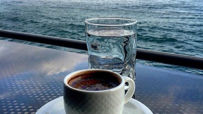Boğaza karşı kahve mi, çay mı iyi gider?