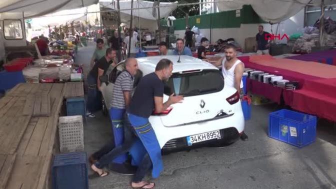 Pazarcıların arabanızı ite ite başka yere fırlattığını görseniz ne tepki verirsiniz?