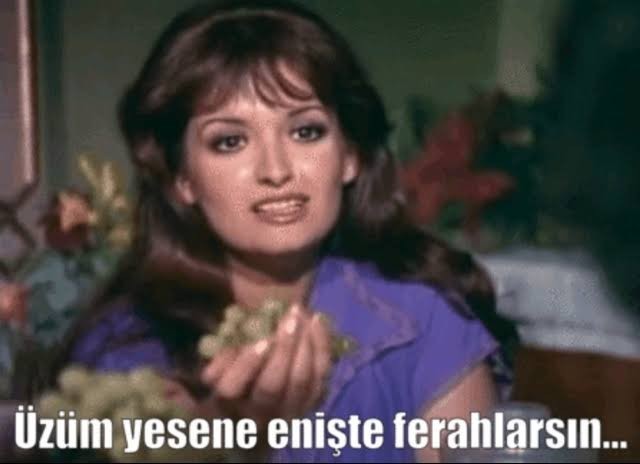 Özge Özpirinççi doğacak olan kızına "Üzüm" ismini koymayı düşünüyormuş. Yeni nesil isimler hakkında ne düşünüyorsunuz?