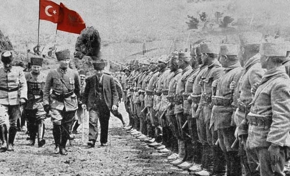 Tam 100 Yıl önce bugün Sakarya Meydan Muharebesi başladı! Sizce en mühim Kurtuluş savaşı muharebesi hangisidir?