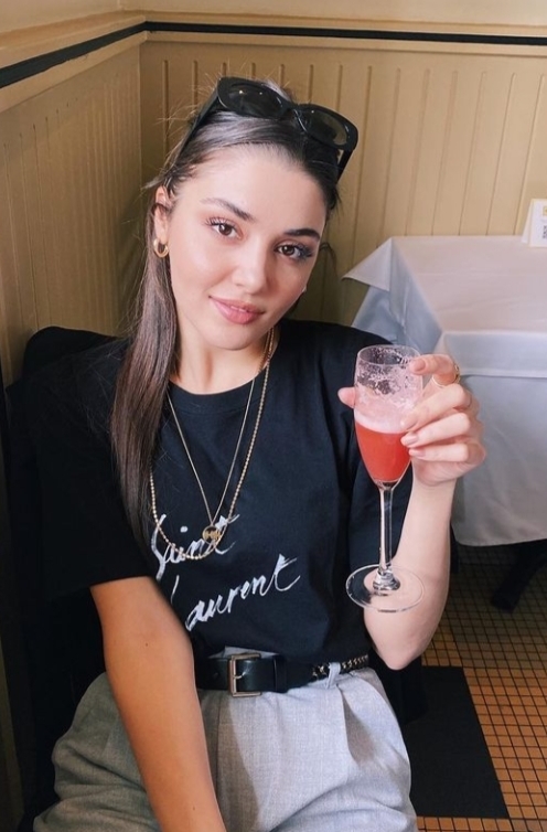 Hande Erçel mi daha güzel Merve Boluğur mu?