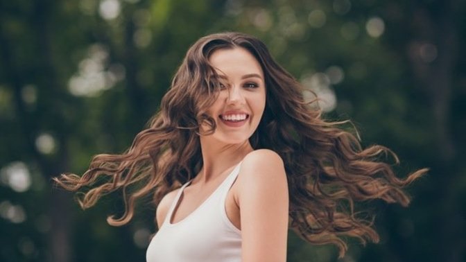 Bu kadar güzel gülebilen kaç kadın var sitede?