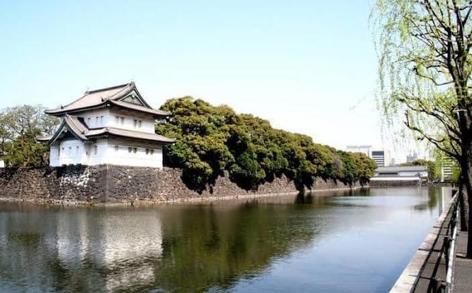 İtibarsız Japon imparatoru neden bu kadar güçlü?
