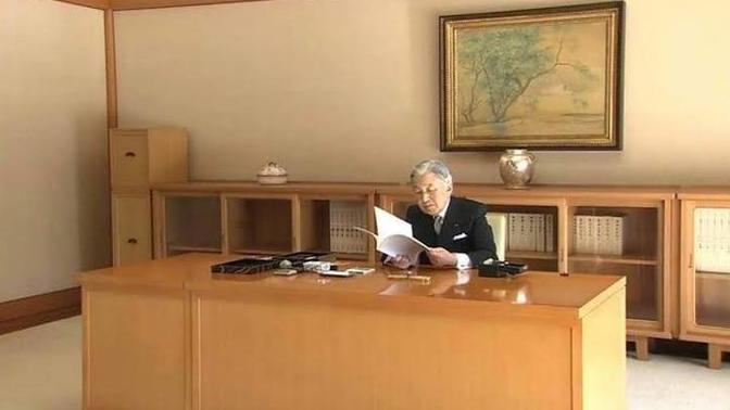 İtibarsız Japon imparatoru neden bu kadar güçlü?