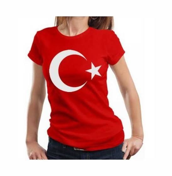 Üzerinde herhangi bir devletin bayrağı, amblemi veya sembolü olan kıyafetler giyiyor musunuz?