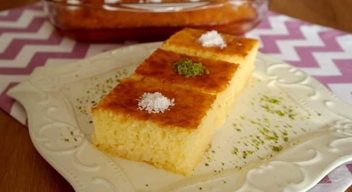 Hem kolay hem lezzetli ama maharet gerektiren bir tatlı tarifi revani tatlısı sizce de güzel değil mi?