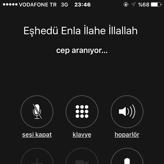 Sevdiğinizin telefonunu aldınız ve kendinizi ne olarak kaydedersiniz?