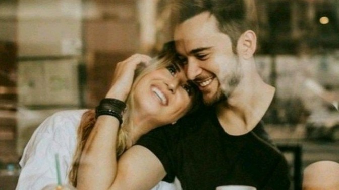 İlk aşklar hiç bir zaman unutulmuyor mu?
