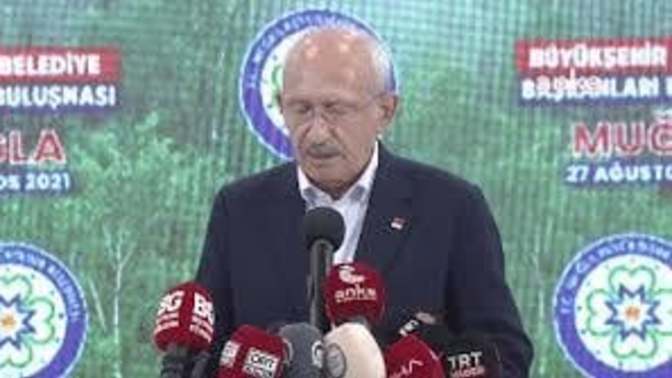 TOKİ ve AFAD yangınzedeleri borçlandırdığında, 11 büyükşehir belediye başkanı borcu üstlenecek. Bu dayanışmayı nasıl buluyorsunuz?