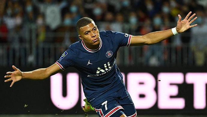 PSG, Mbappé için gelen 160 Milyon Euroyu reddetti! Sizce oyunculara yüksek bonservis verilmesi doğru mu?