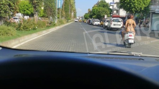 Alanya'nın sokakları Rio karnavalını aratmıyor, sokakta böyle giyinilmesi ile ilgili ne düşünüyorsunuz?