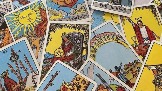 Tarot açılımlarını öğreten iyi bir kaynak önerebilir misiniz?