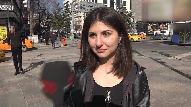 Türkiye'deki insanlar hem halinden şikayetçi olup, hem de neden dar kalıptan çıkamıyorlar?