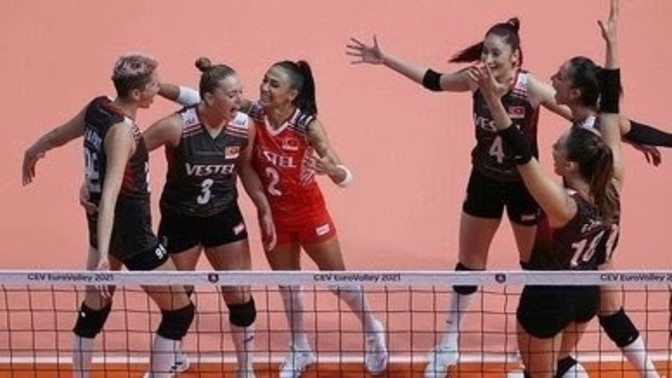 Avrupa Voleybol Şampiyonası'nda sıradaki rakibimiz Polonya oldu! Yarı Finale yükselir miyiz sizce?