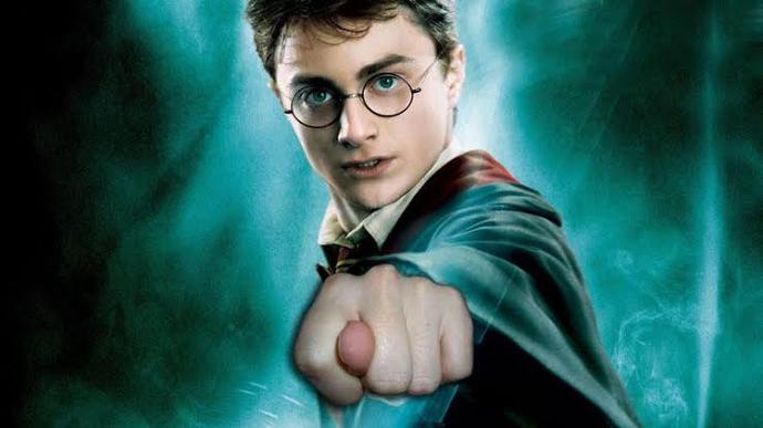 Harry Potter izlemeyen kaldı mı?