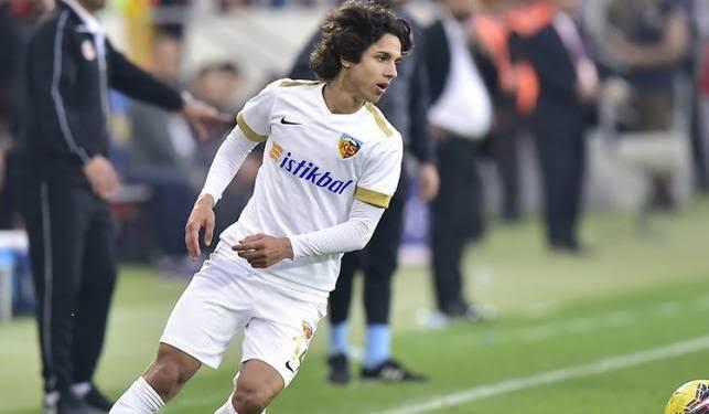 Barcelona, Emre Demirin transferi için Kayserispor ile 4 milyon euro karşılığında anlaşma sağladı! Ne düşünüyorsunuz?