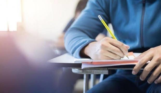 İstediğim üniversiteyi kazanamadım. Kazandığım üniversiteye kayıt yaptırmazsam ek tercih yapabiliyor muyum?